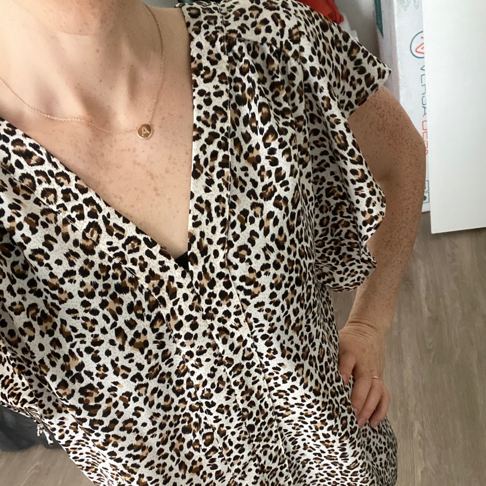 Cheetah flutter sleeve top